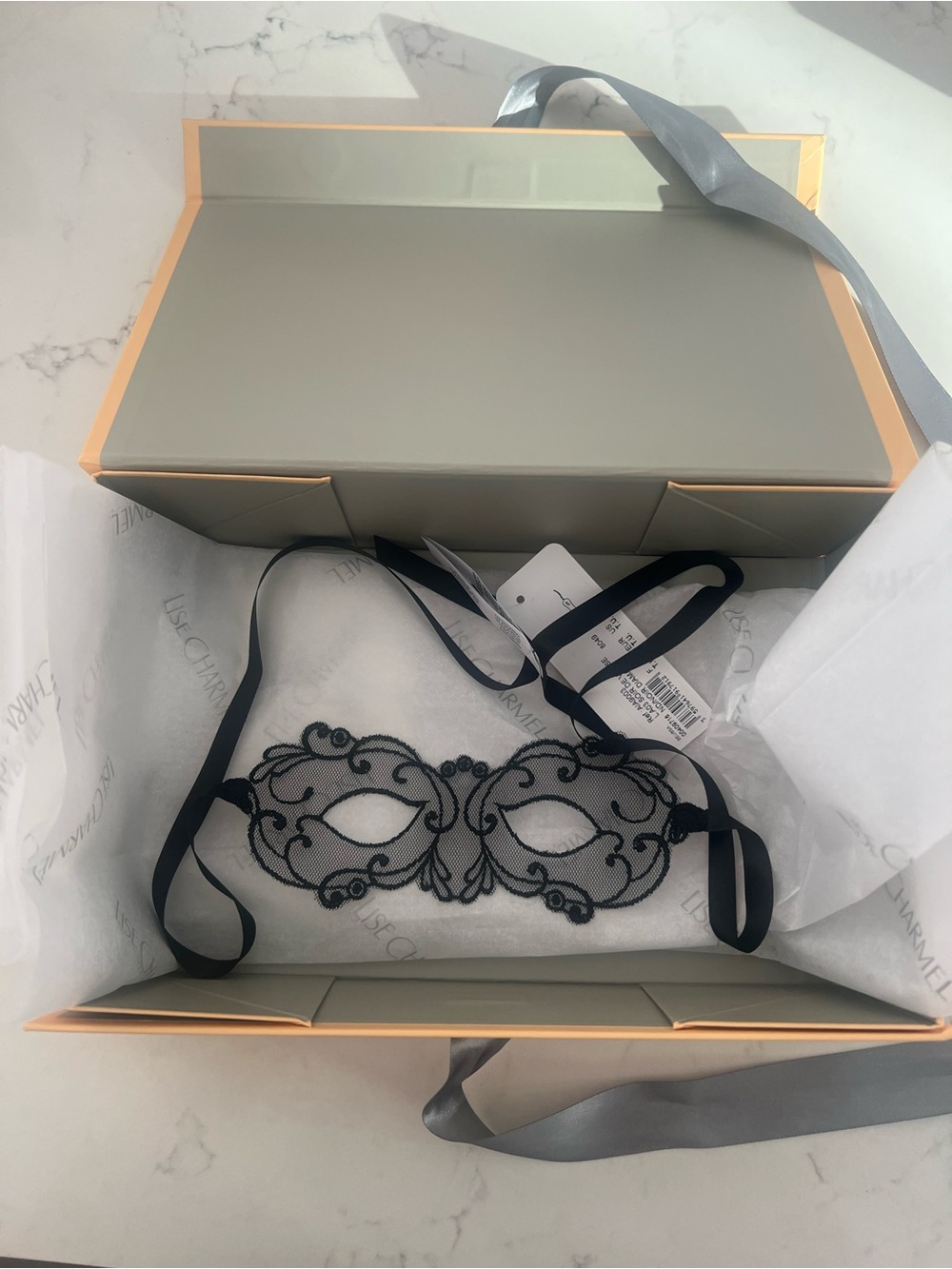 Sexy Lace Masquerade Eye Mask - Black
